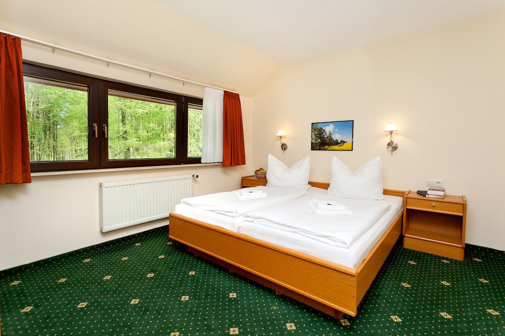 Restaurant & Hotel Baumhaus Hagen Sassnitz Room photo